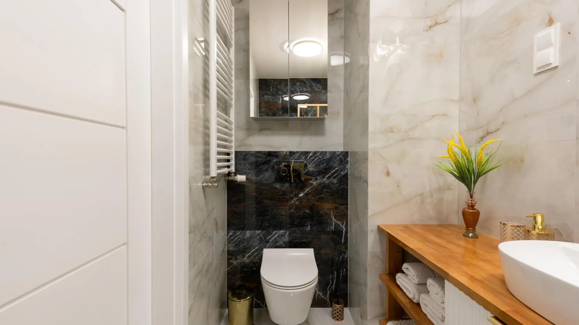 Apartment Golden Deluxe Old Town, Terrace, High Standard, 2 Rooms Krakow