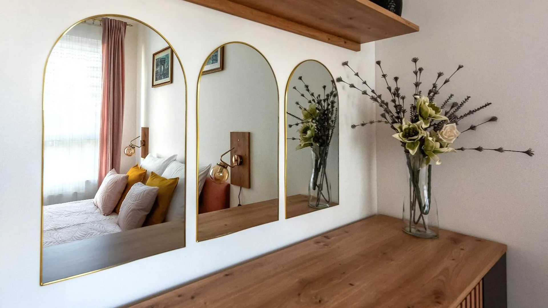 Golden Deluxe Old Town, Terrace, High Standard, 2 Rooms Krakow Apartment