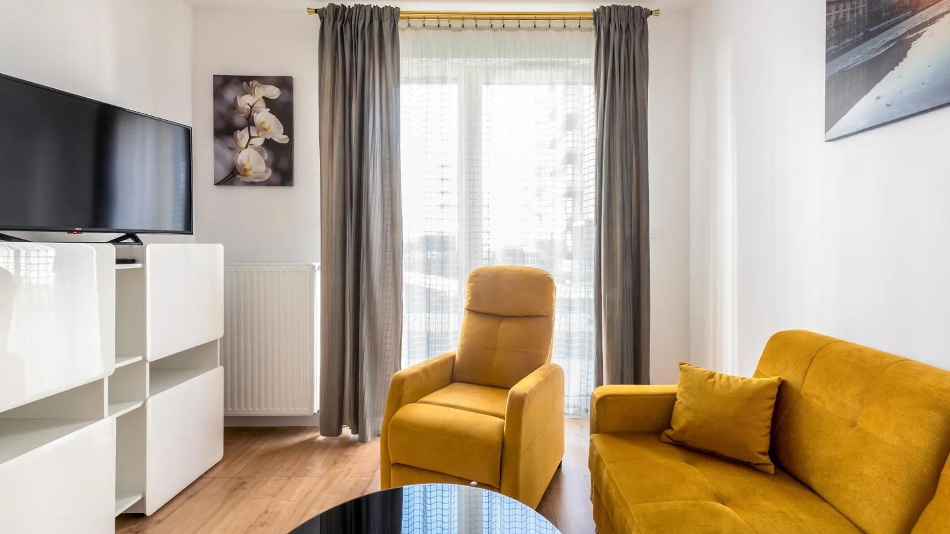 Golden Deluxe Old Town, Terrace, High Standard, 2 Rooms Krakow Apartment
