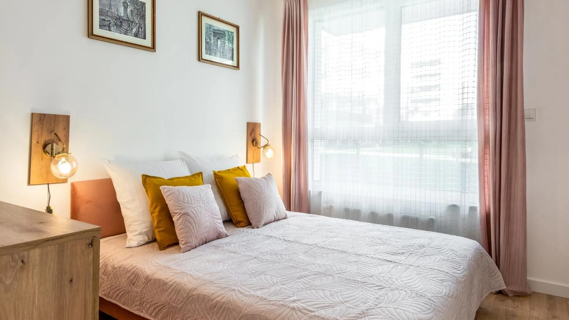 Golden Deluxe Old Town, Terrace, High Standard, 2 Rooms Krakow Poland